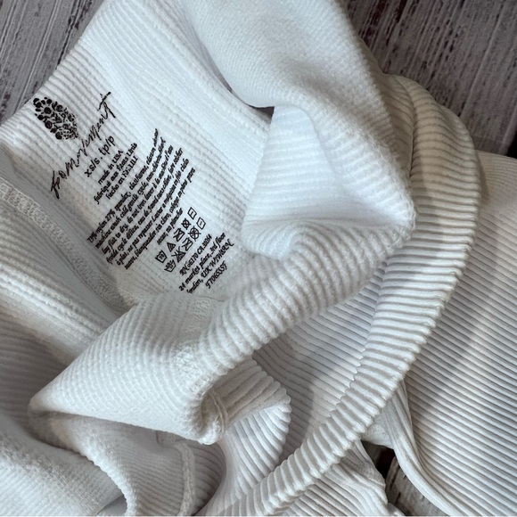 Free People Movement Happiness Runs Extra Hi Rise White Leggings - Picture 5 of 9